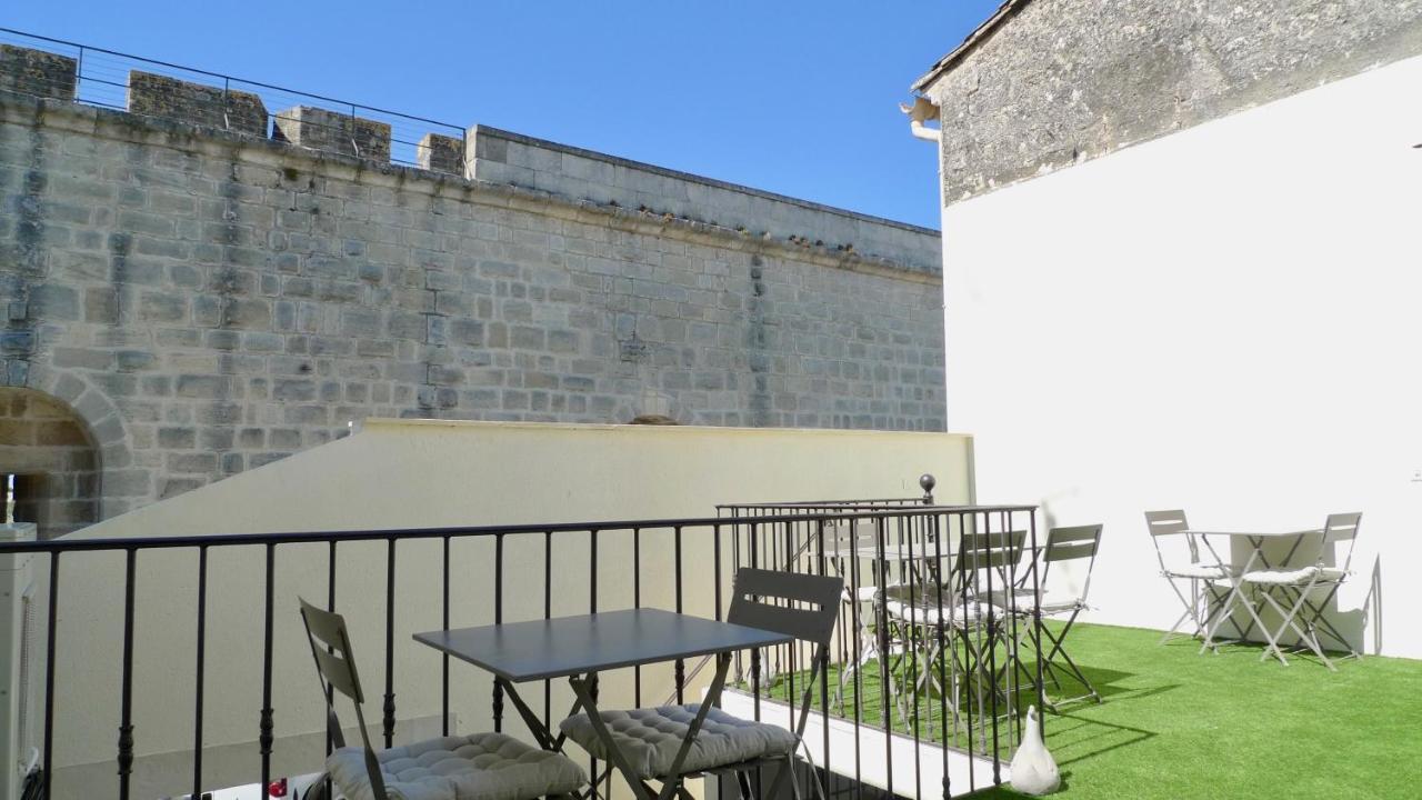 O 36 Rempart Sud B&B Aigues-Mortes Exterior foto