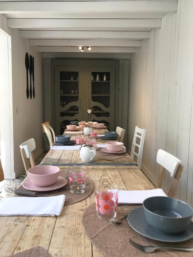 O 36 Rempart Sud B&B Aigues-Mortes Exterior foto